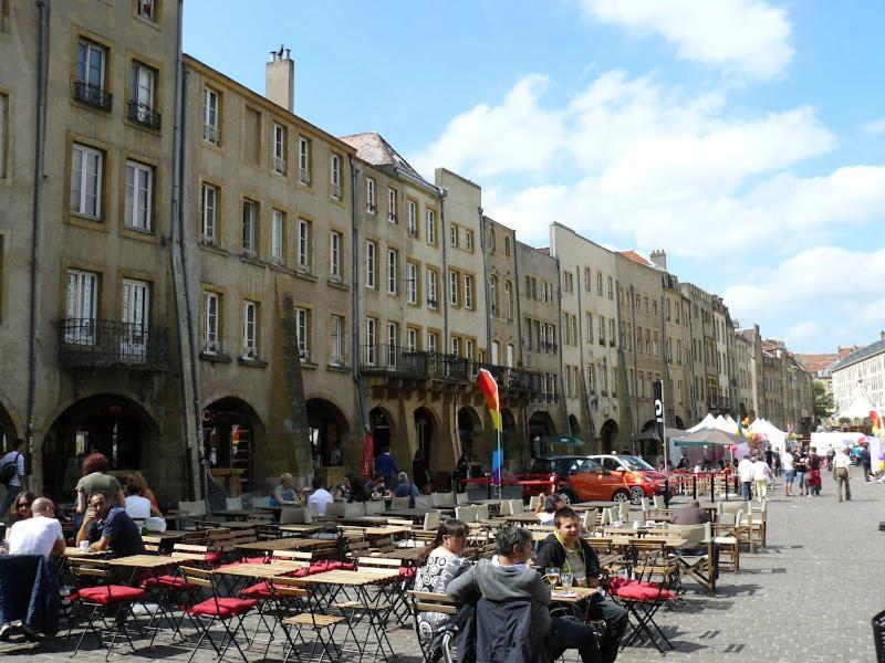 Appartement Spa Privatif Et Cinema Centre Ville Metz Kültér fotó
